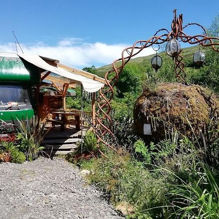 Truck & Pod Creative Nature Retreat. Bantry Esterno foto