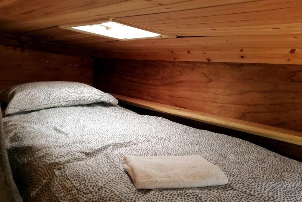 Truck & Pod Creative Nature Retreat. Bantry Esterno foto