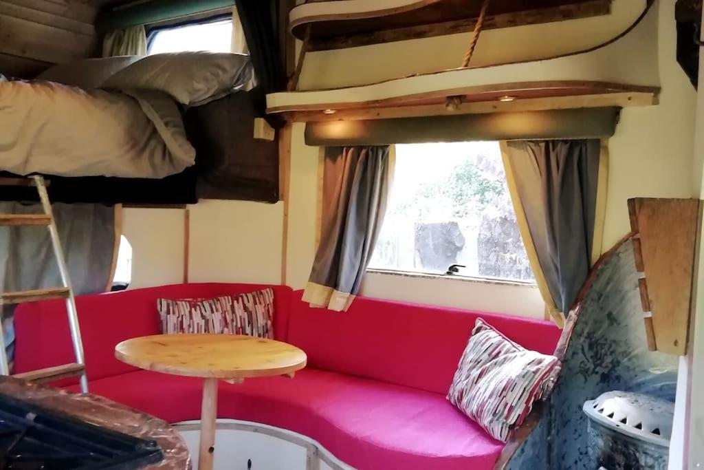 Truck & Pod Creative Nature Retreat. Bantry Esterno foto