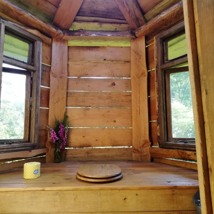 Truck & Pod Creative Nature Retreat. Bantry Esterno foto